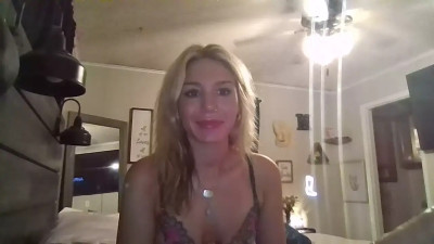 Watch mercedeluvv recorded live streams from Chaturbate on 2025/03/26, Cam Archive