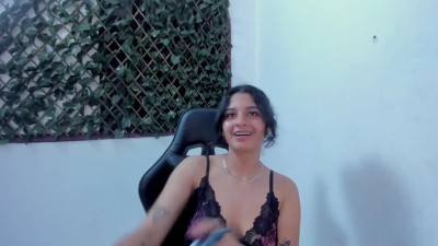 Watch megan_whitte_01 recorded live streams from Chaturbate on 2025/03/29, Cam Archive