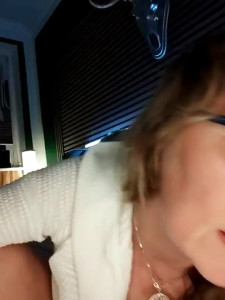 LadyMilfonFire