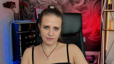 Watch EmiliaBedy recorded live streams from Stripchat on 2025/03/31, Cam Archive
