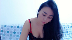 asianAki