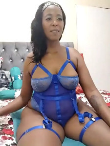 SexyCurvesxx69xx