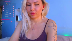 FrankieFoxie