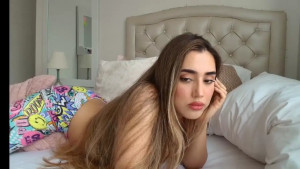 prettyblondie19