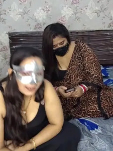 Indian_hotmilfs